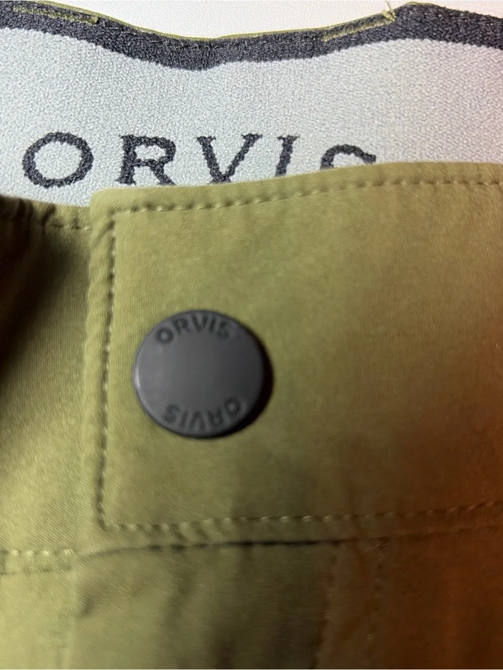 Orvis Olive Green Cargo Shorts size 34. 9” inseam